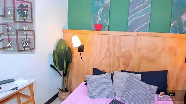 milavega  online show from October 25, 2025, 12:02 pm