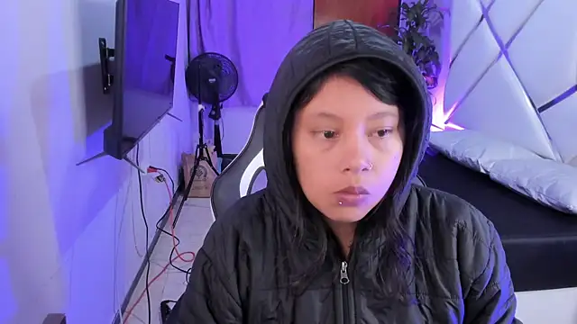 Dulce Pettit online show from October 25, 2025, 12:13 pm