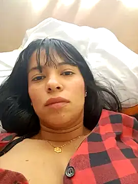 IsabellaLuxe online show from November 2, 2025, 5:48 pm