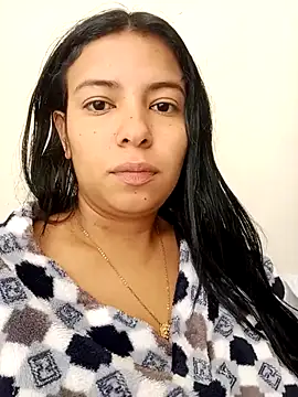 IsabellaLuxe online show from November 8, 2025, 2:17 pm