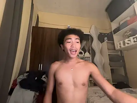 yourhotpinoy online show from April 8, 2026, 1:33 pm