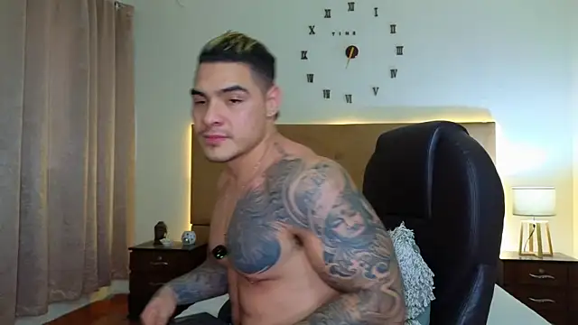 Steven Velez online show from November 2, 2025, 11:23 am