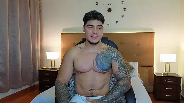 Snapshot of Steven_Velez chatting on April 21, 2026, 1:42 am Steven Velez online show from April 21, 2026, 1:42 am