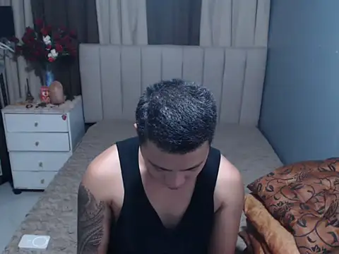 MartinSonCum online show from September 9, 2025, 1:21 pm