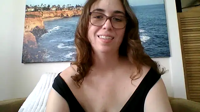sweetsocalgirl online show from May 6, 2026, 10:04 pm