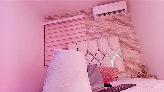 cataleya ebony  online show from February 14, 2026, 3:03 am