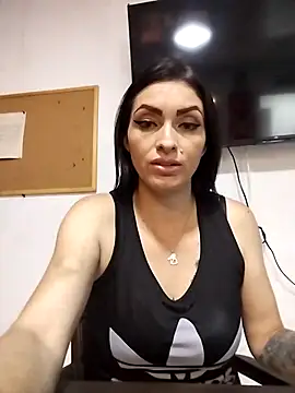 Snapshot of MeganHoffmaan chatting on October 9, 2025, 6:28 pm MeganHoffmaan online show from October 9, 2025, 6:28 pm