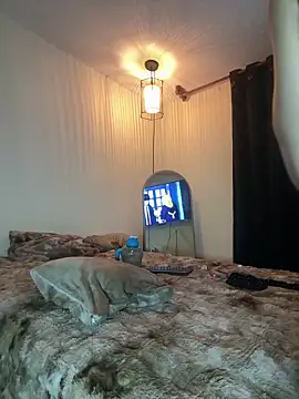 myc hot online show from April 17, 2026, 7:44 am