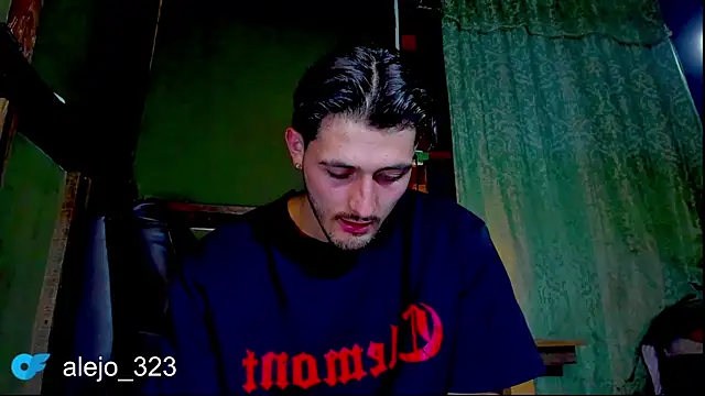 Snapshot of alejo__323__ chatting on May 27, 2026, 2:19 am alejo 323 online show from May 27, 2026, 2:19 am
