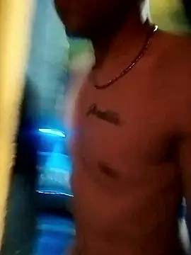 Snapshot of demianmont chatting on January 14, 2026, 3:45 am demianmont online show from January 14, 2026, 3:45 am