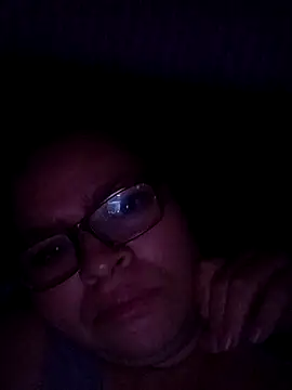 CaroLaGordita online show from April 12, 2026, 3:33 am