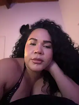 Snapshot of kristal_benet chatting on June 18, 2026, 6:45 pm kristal benet online show from June 18, 2026, 6:45 pm