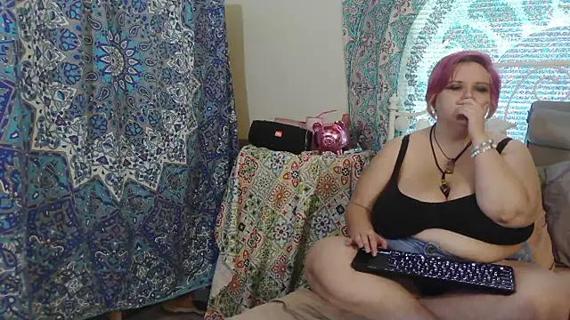 g0lden are0las89 online show from October 15, 2025, 3:34 pm