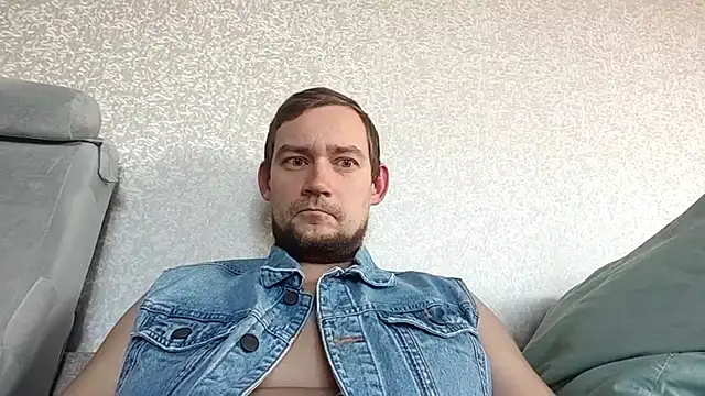 CharlieYeahx online show from September 24, 2025, 1:03 pm