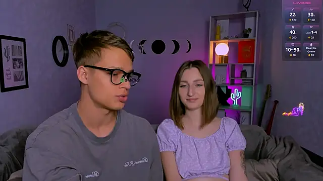 eva smiith  online show from September 11, 2025, 6:13 am