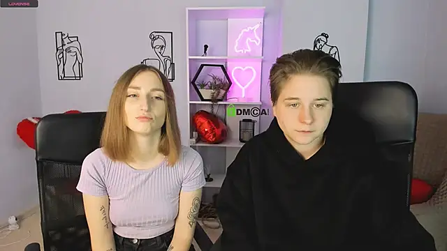 eva smiith  online show from September 30, 2025, 5:45 am