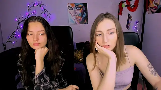 eva smiith  online show from December 3, 2025, 6:43 am