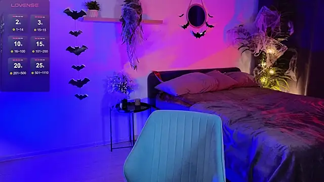 Ashley Glen online show from October 31, 2025, 8:26 am