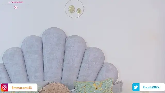 emma-conti2 online show from April 1, 2026, 12:50 pm