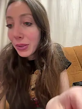 HellaryTourent online show from February 14, 2026, 6:15 pm