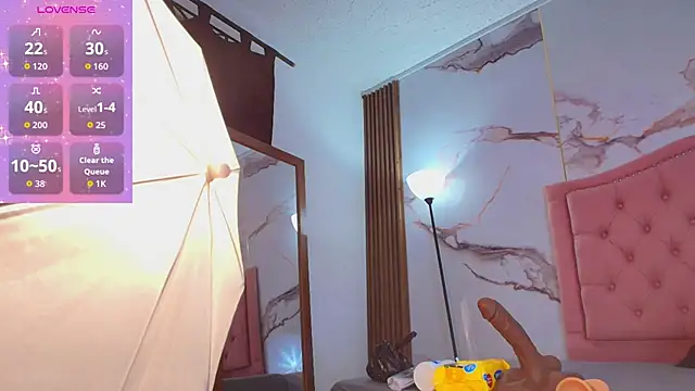 Snapshot of AlyaThompson chatting on November 11, 2025, 3:28 am AlyaThompson online show from November 11, 2025, 3:28 am