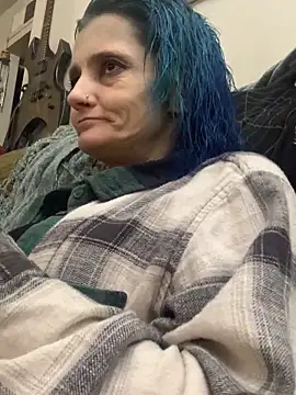 Snapshot of Evieskyy@xh chatting on April 8, 2026, 5:46 pm Evieskyyxh online show from April 8, 2026, 5:46 pm