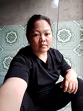 MaySweetb online show from December 15, 2025, 4:28 am