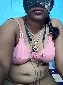 If UR rich Im UR BITCH online show from September 20, 2025, 4:35 am