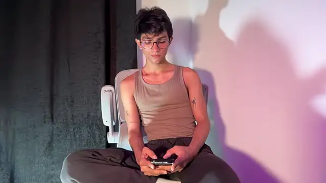 Angel bunny2 online show from November 11, 2025, 3:39 am