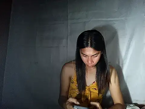 Asian PrettyAle online show from April 23, 2026, 1:13 pm