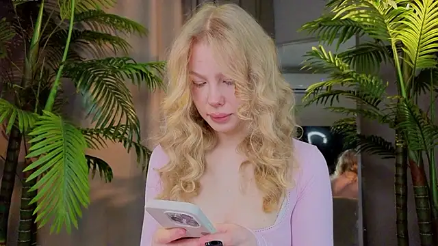 Snapshot of emilyshepar_d chatting on March 4, 2026, 2:50 am emilyshepar d online show from March 4, 2026, 2:50 am