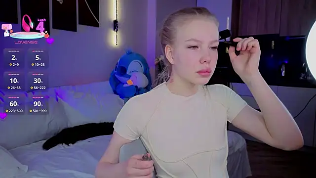 Snapshot of emilyshepar_d chatting on April 6, 2026, 2:42 am emilyshepar d online show from April 6, 2026, 2:42 am