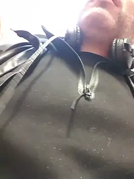 Snapshot of Buen_Pete chatting on February 2, 2026, 2:38 pm Buen Pete online show from February 2, 2026, 2:38 pm