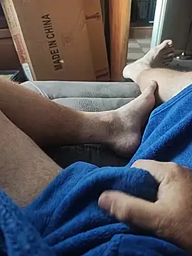hubbyfun19 online show from July 25, 2026, 5:16 am