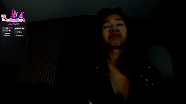 Gina 77 online show from September 20, 2025, 12:17 pm