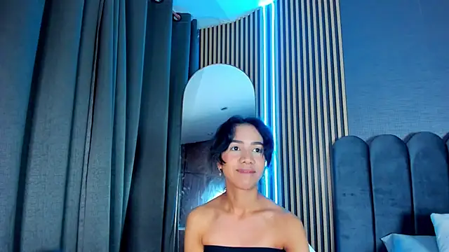 Gina 77 online show from January 15, 2026, 7:39 pm