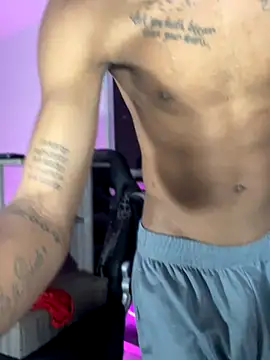 Snapshot of RyanScot4 chatting on October 2, 2025, 3:57 am RyanScot4 online show from October 2, 2025, 3:57 am