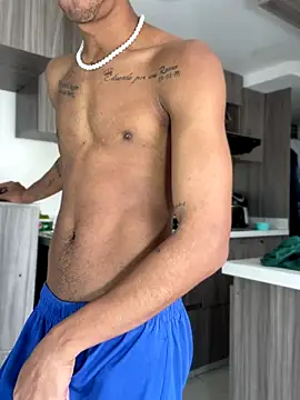 Snapshot of RyanScot4 chatting on October 12, 2025, 9:03 pm RyanScot4 online show from October 12, 2025, 9:03 pm