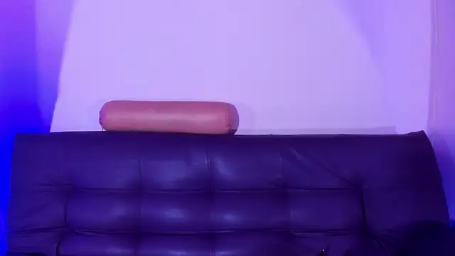 Snapshot of AntonellaJohnston chatting on October 14, 2025, 12:17 pm AntonellaJohnston online show from October 14, 2025, 12:17 pm