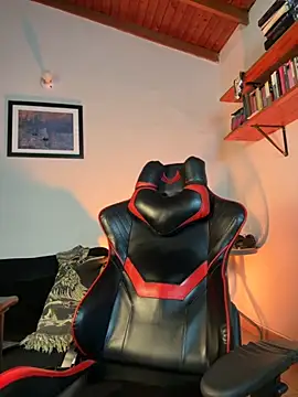 AlekBlake  online show from September 23, 2025, 1:52 am