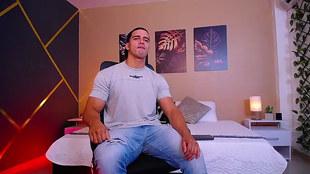 ChristopherBlack  online show from October 20, 2025, 1:00 pm