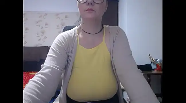 Mary x online show from December 30, 2024, 9:59 am