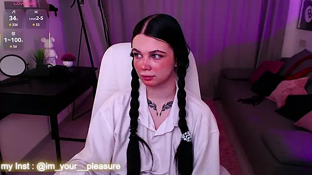 Snapshot of Michela_Fruet chatting on February 11, 2026, 1:10 am Michela Fruet online show from February 11, 2026, 1:10 am