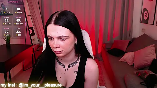 Snapshot of Michela_Fruet chatting on February 18, 2026, 1:01 am Michela Fruet online show from February 18, 2026, 1:01 am