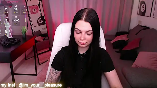 Snapshot of Michela_Fruet chatting on February 27, 2026, 1:05 am Michela Fruet online show from February 27, 2026, 1:05 am