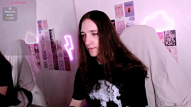 SilverMuse online show from February 4, 2026, 11:53 pm