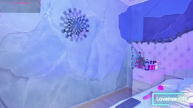 AmbarFoxx  online show from December 4, 2025, 7:06 am