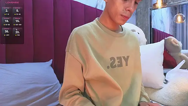 PrincePoppy online show from March 22, 2026, 2:04 am