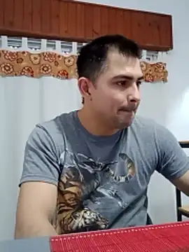 Snapshot of Bradd_32 chatting on June 16, 2026, 11:35 am Bradd 32 online show from June 16, 2026, 11:35 am