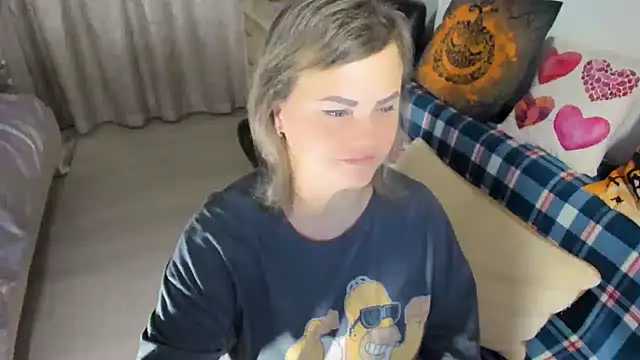 MildMature online show from December 5, 2025, 7:54 pm